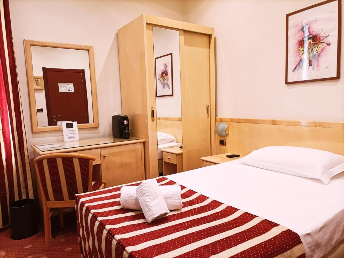 Fiorella Hotel Milán